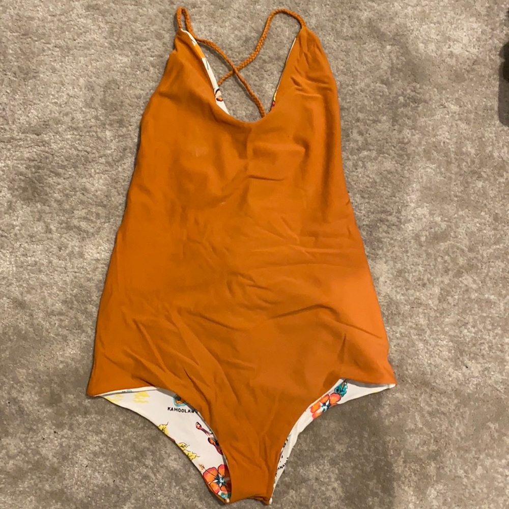 Reversible Hawaii One Piece - Picture 2 of 4